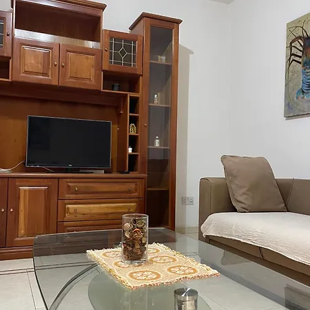 Comfy Central Apartment *