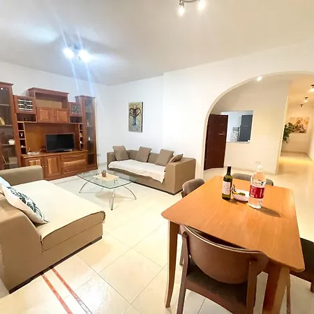 Comfy Central Apartamento Sliema